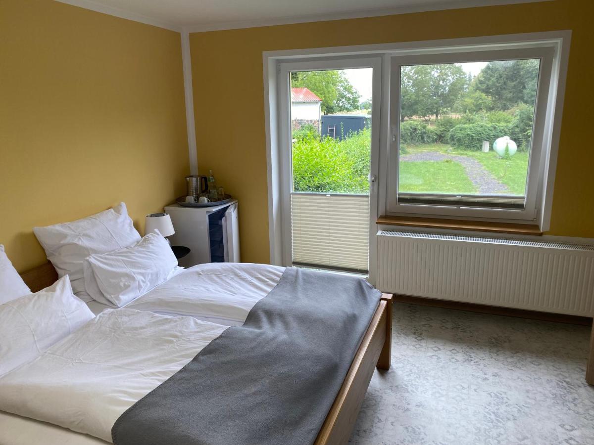 Vorsicht Hôtel Deyelsdorf Exterior foto